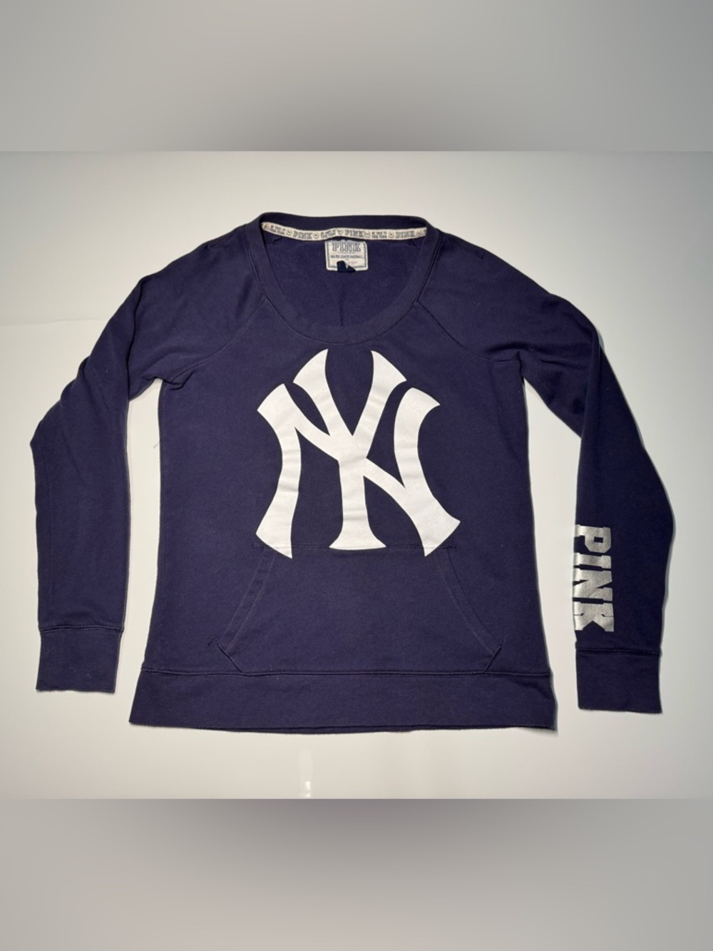 Victoria Secrets PINK Women's  NY Yankees Long Sleve Sweatshirt Baseball Size Lg